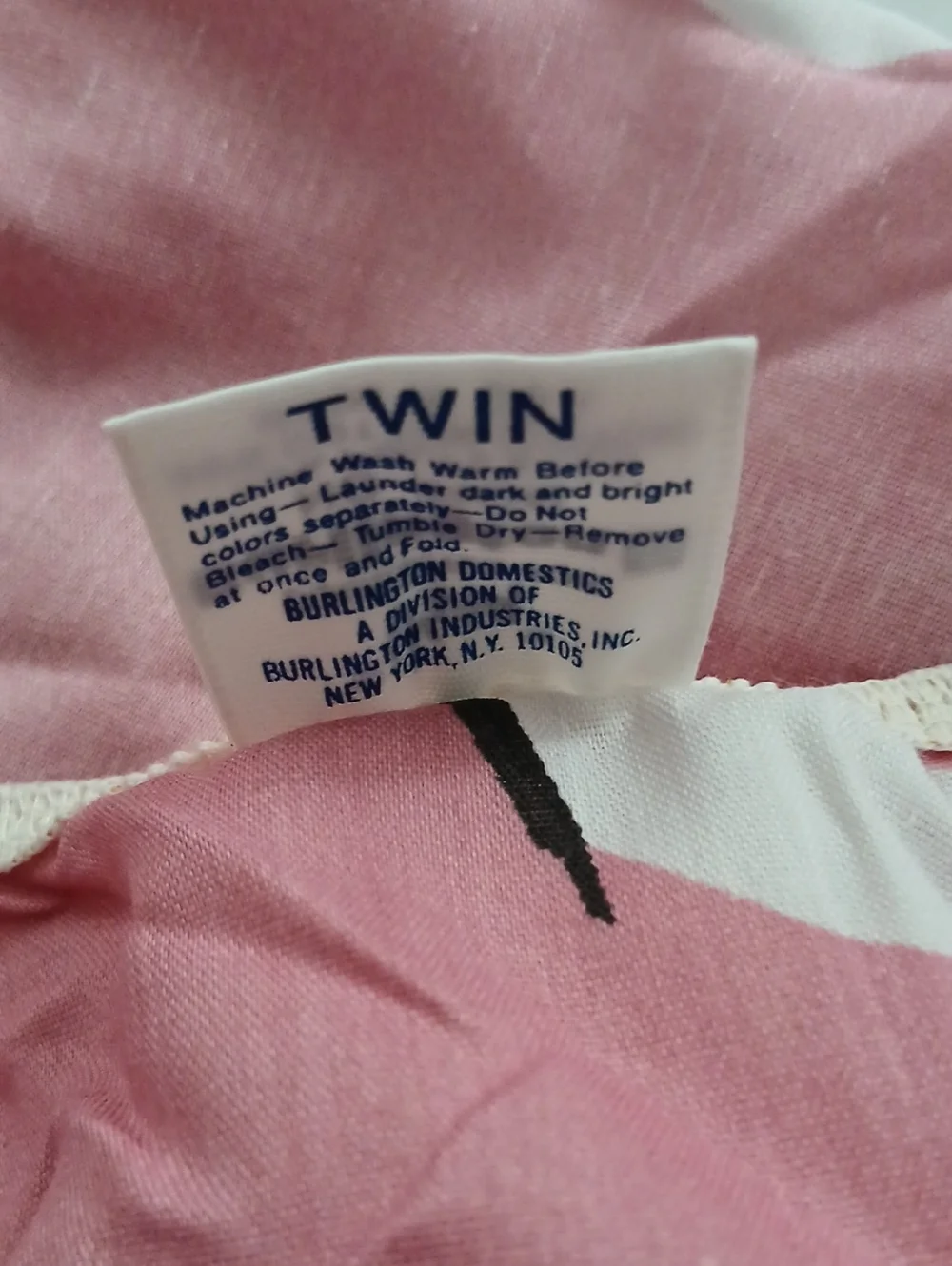Vintage NWOT Vera Neumann Twin Fitted Sheet